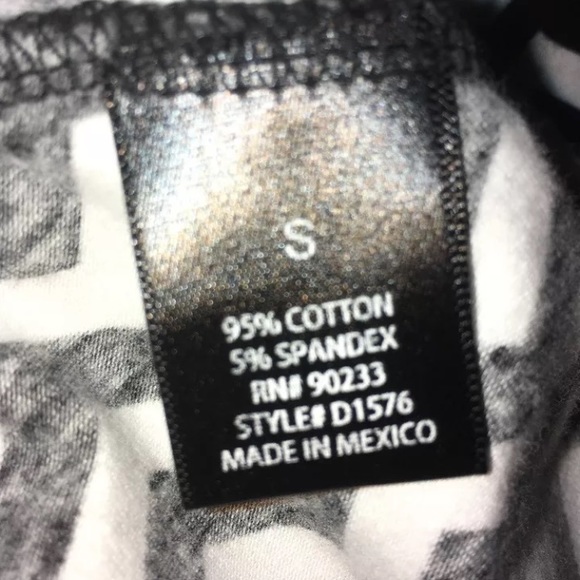 Black & White chevron dress- Juniors Sm - Picture 5 of 6